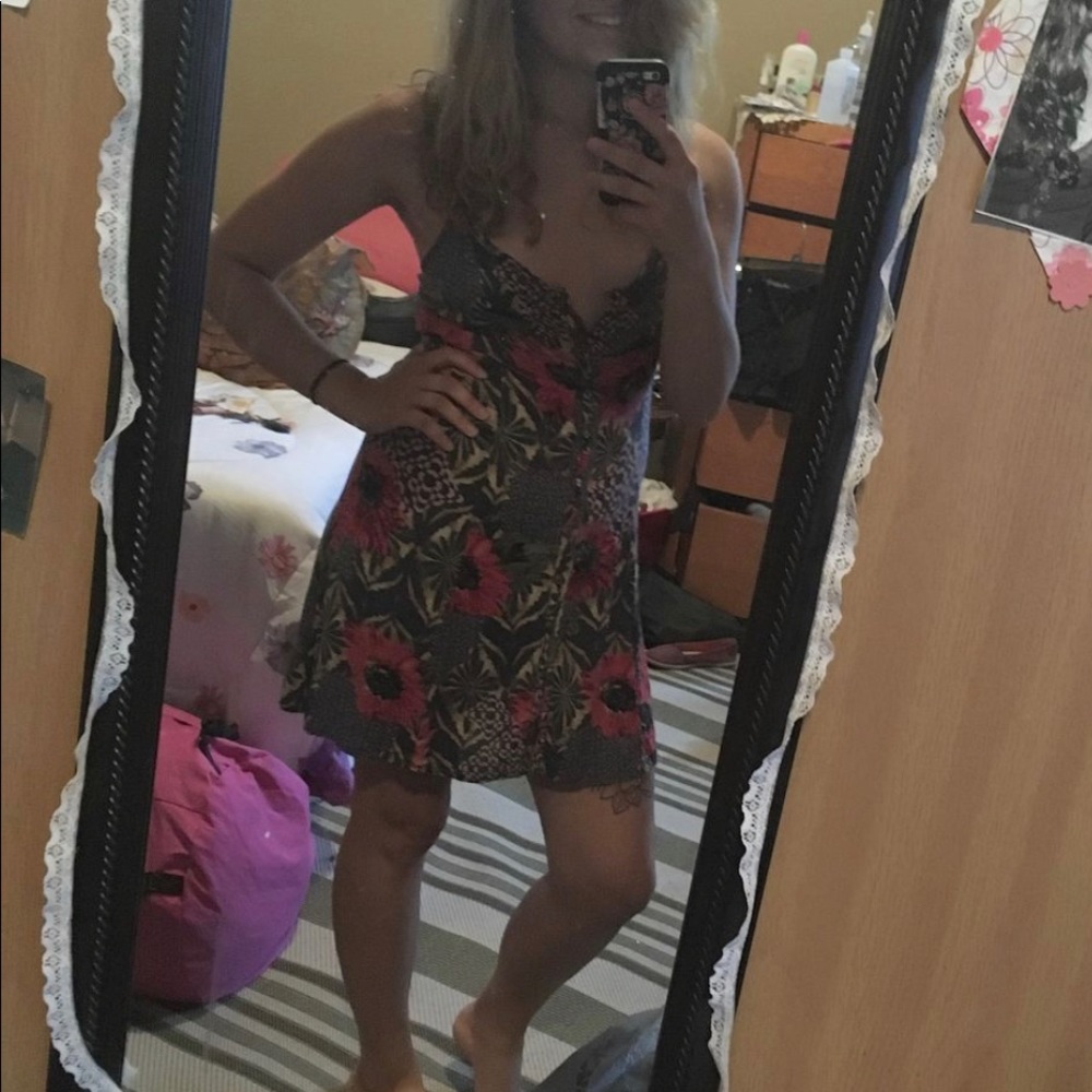 Floral button up sundress A&F Small - Picture 8 of 8